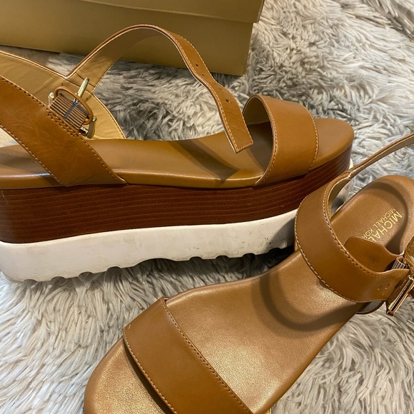 Michael Kors wedges size 8 - Picture 1 of 1